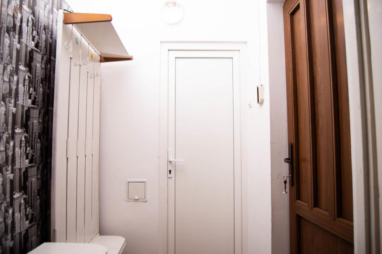 Butterfly Apartment-Hidden Gem In The Heart Of Targu Mures Exterior photo